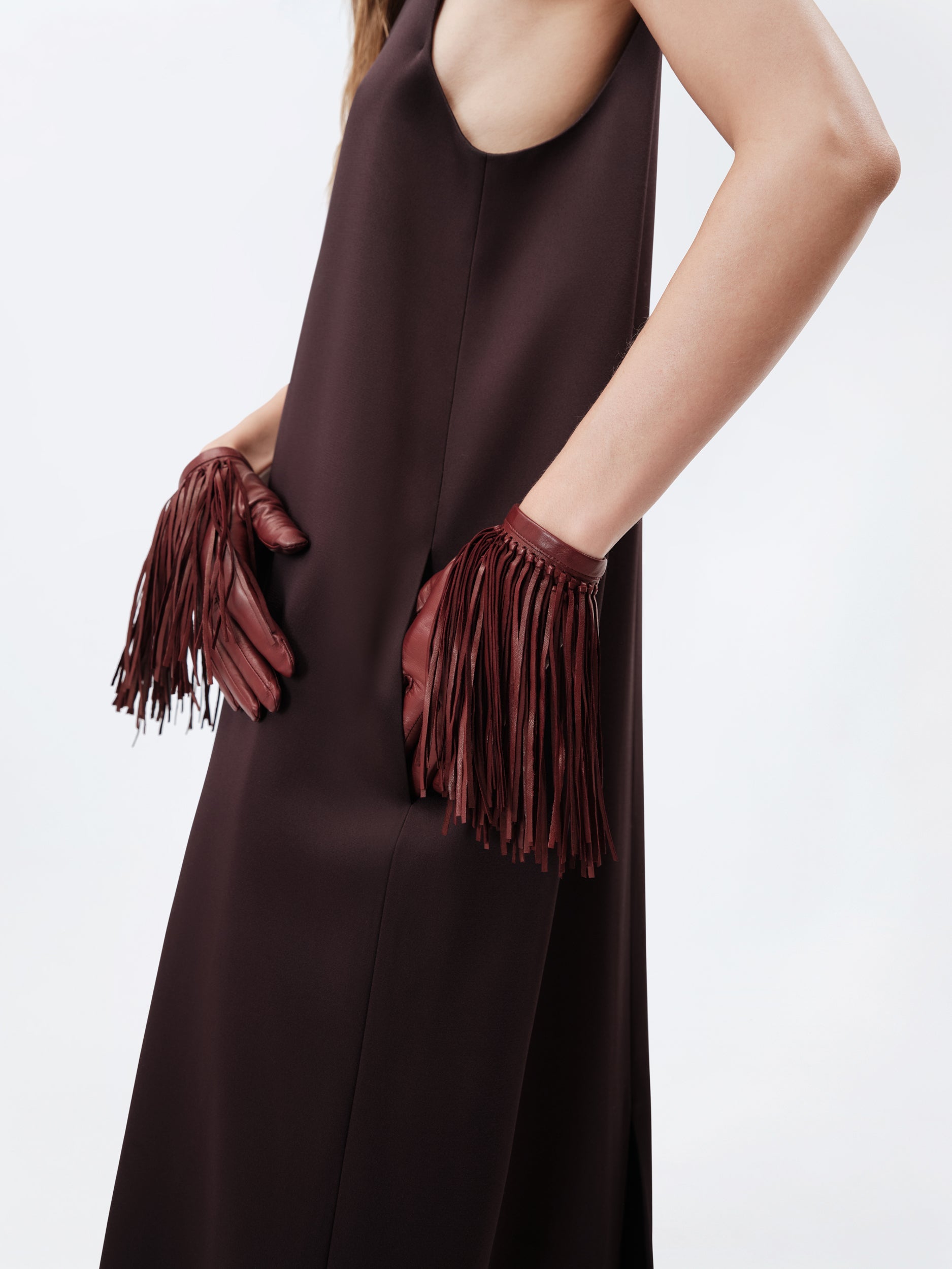 Fringed gloves in soft lamb leather
