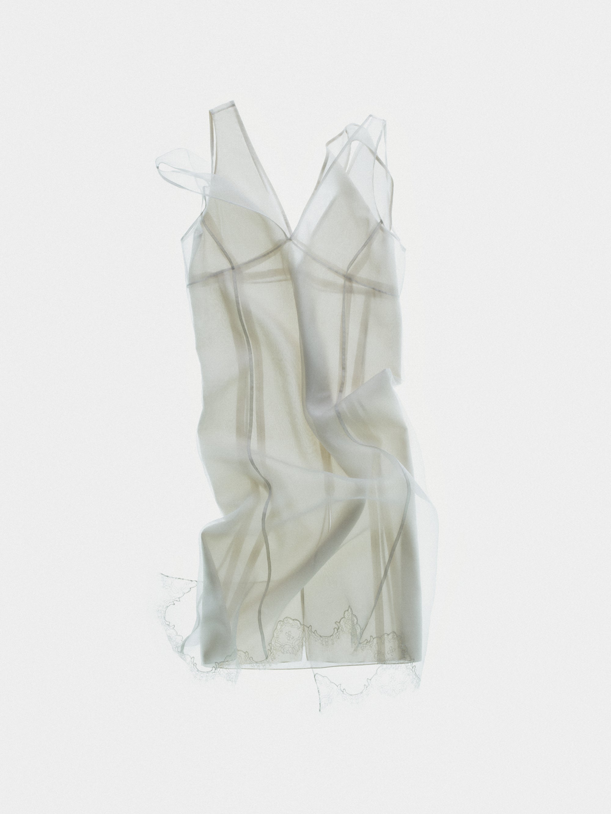 Robe lingerie superposée en drap de soie