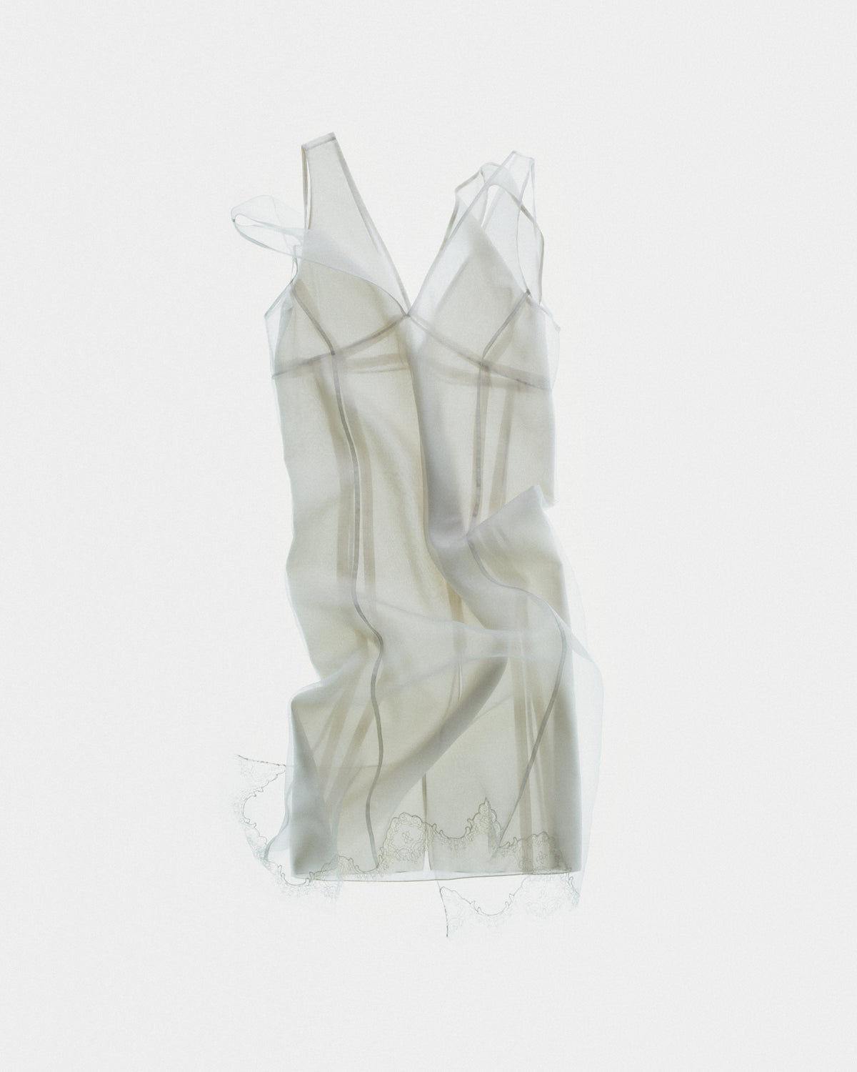 Robe lingerie superposée en drap de soie