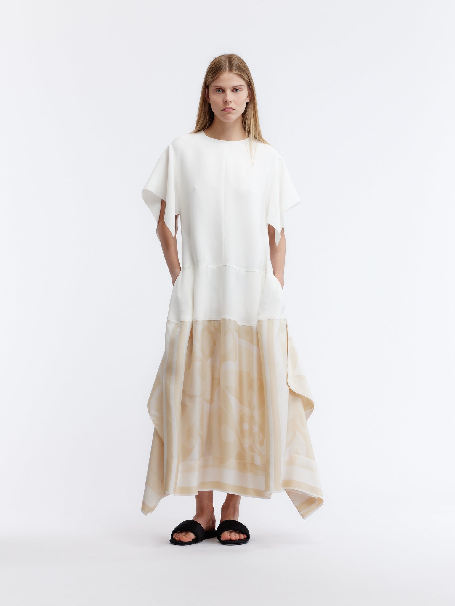 Scarf dress in foulard print