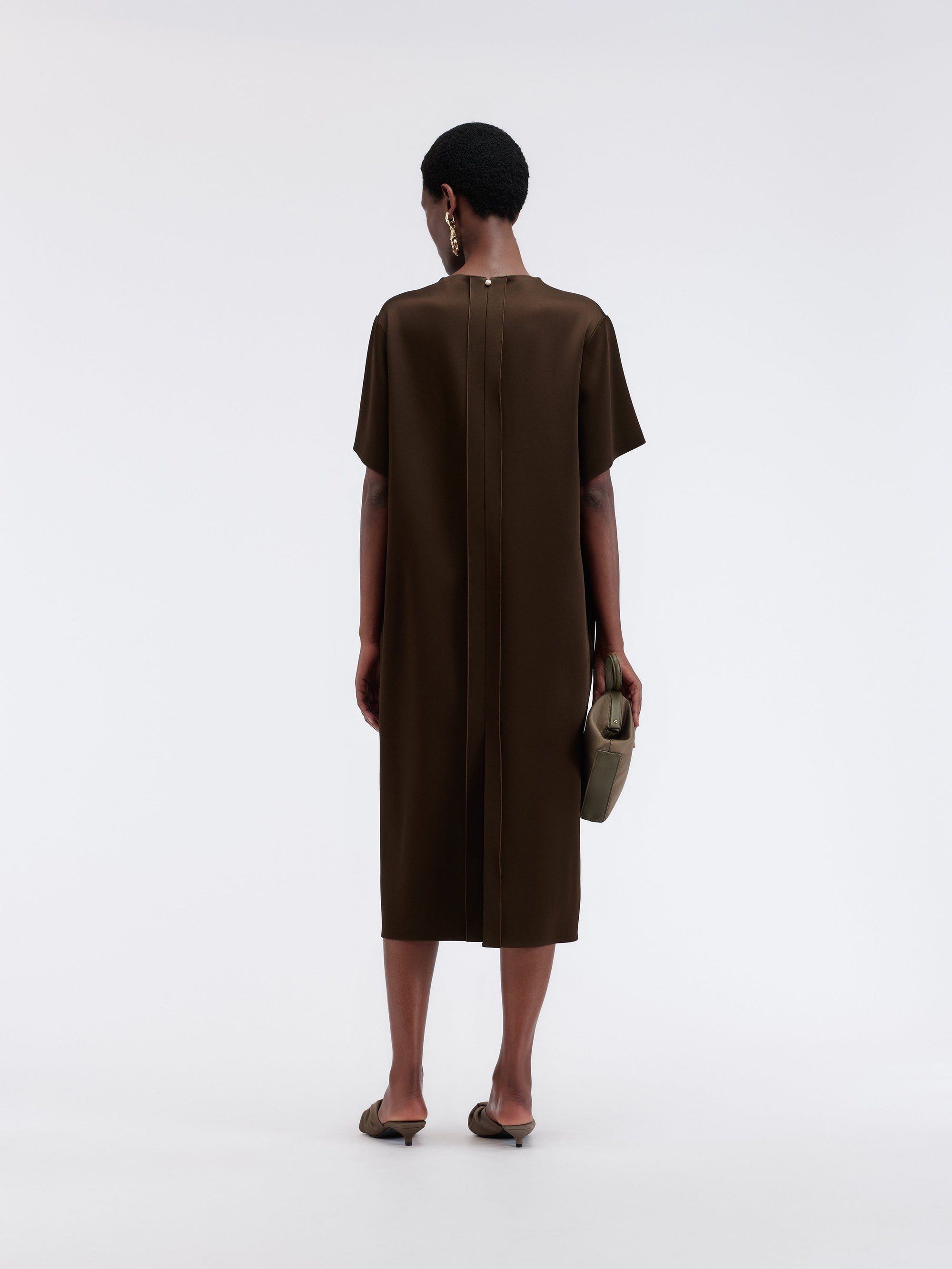 Straight dress in double satin