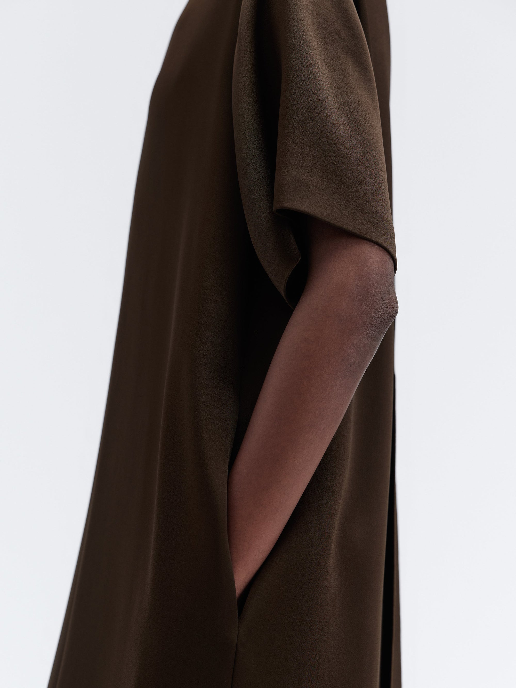 Straight dress in double satin