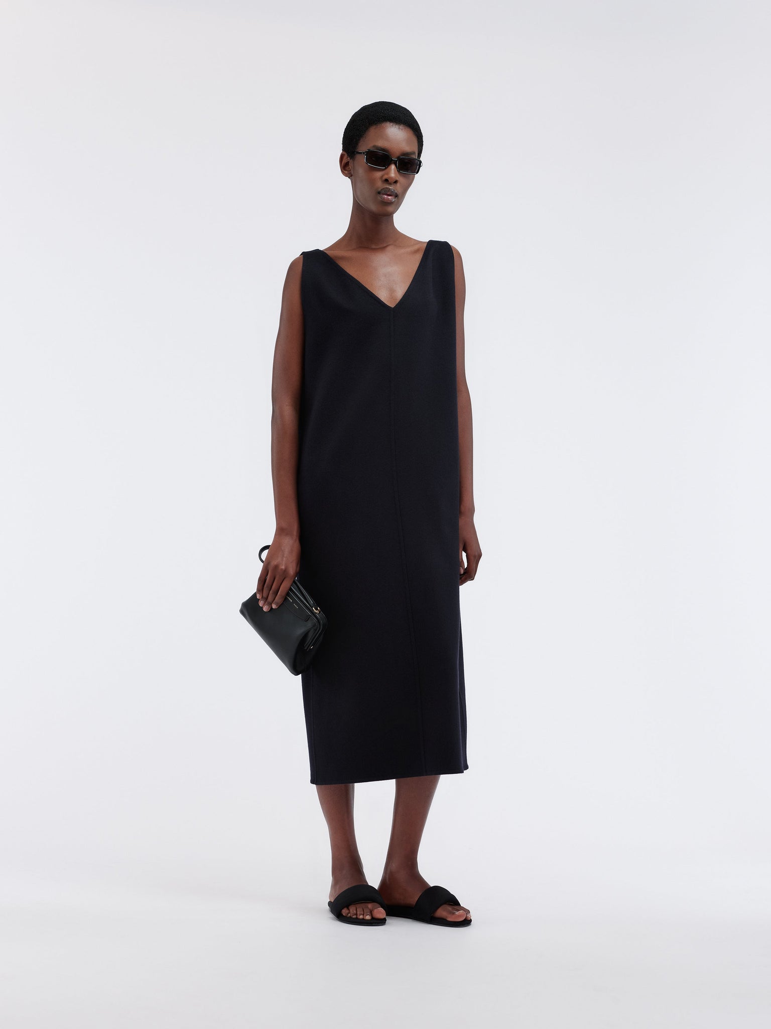 Robe col en V en laine double face légère