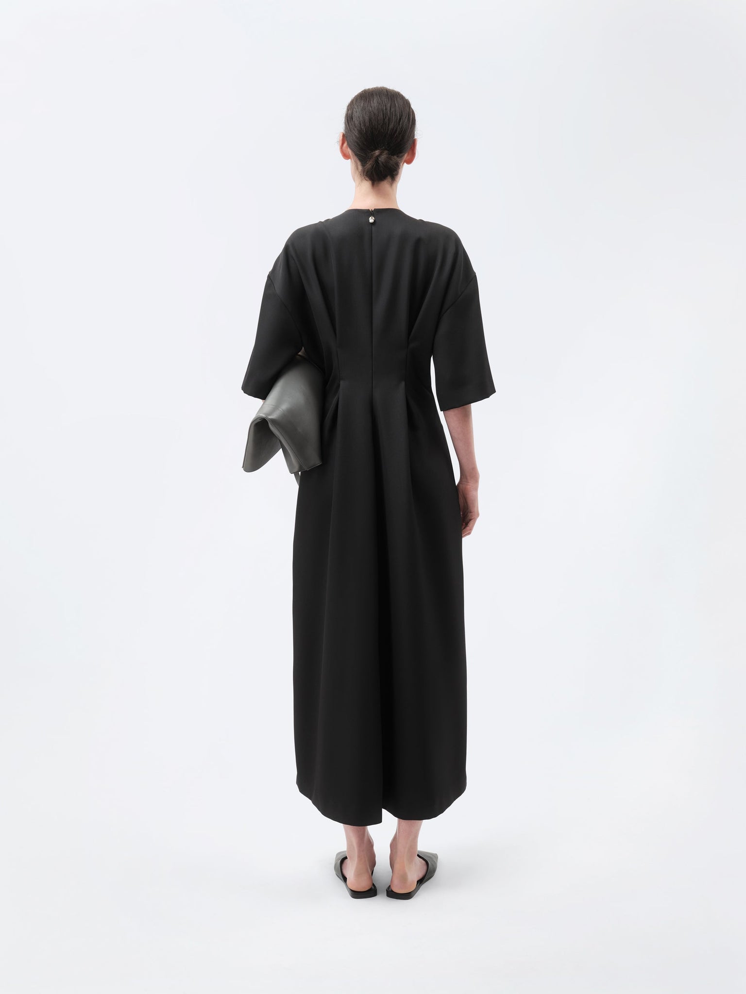 Robe à plis en grain de poudre