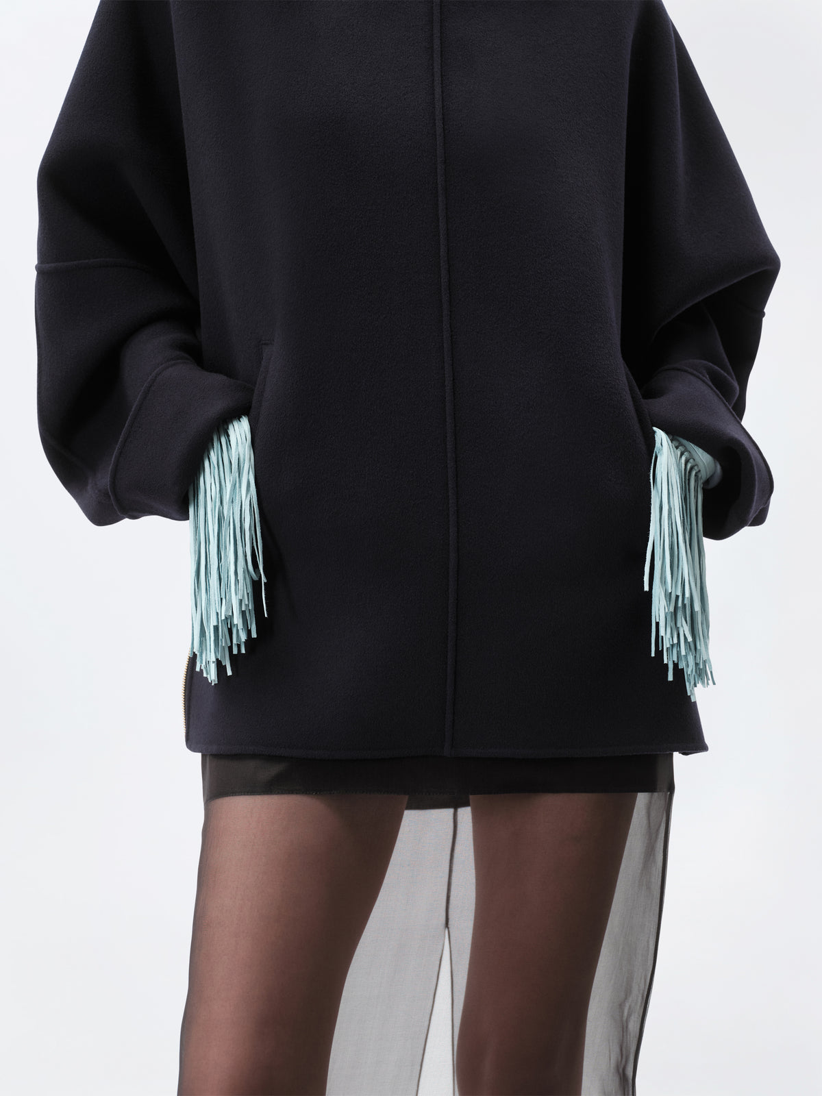 Fringed gloves in soft lamb leather