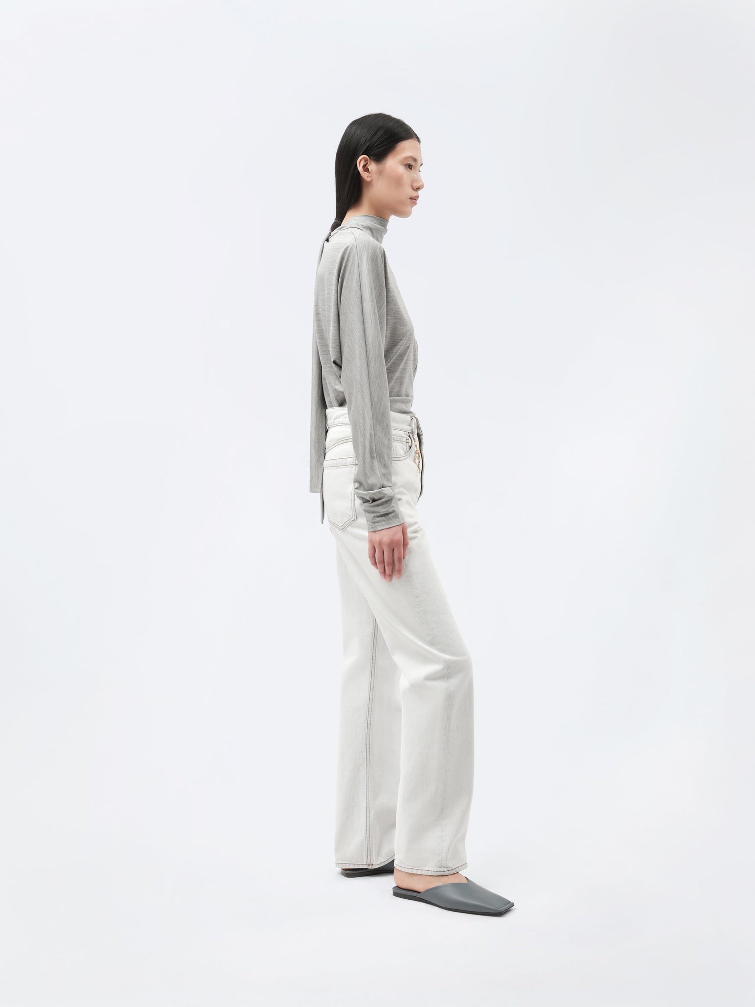Pantalon 5 poches porte-clé en denim gris clair