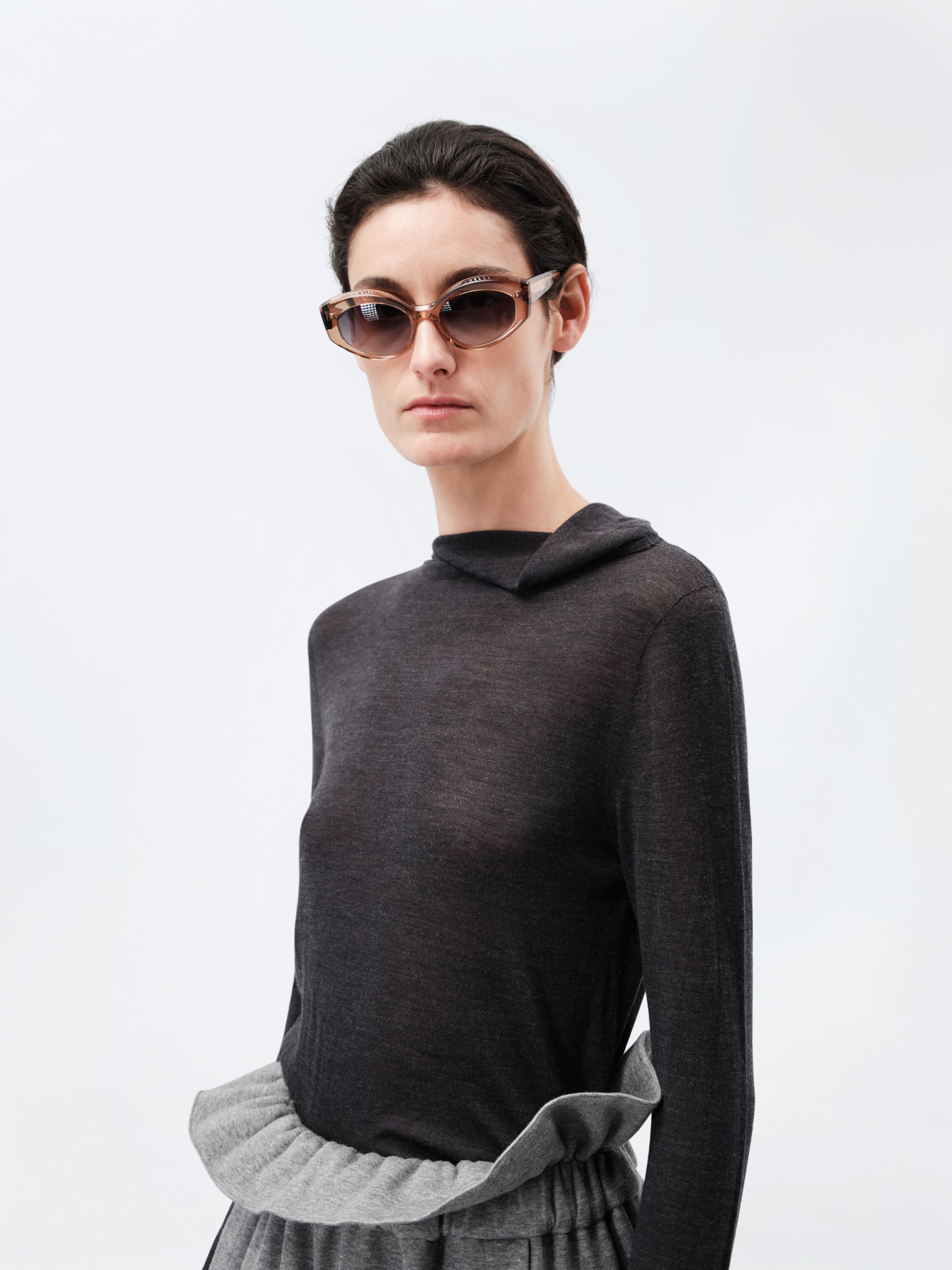 Drop neck jumper in feather merino