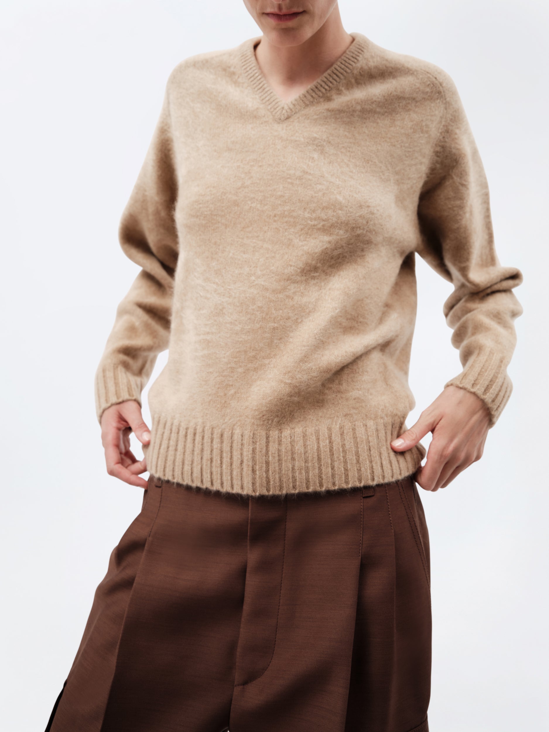 Pull col V en cachemire brossé