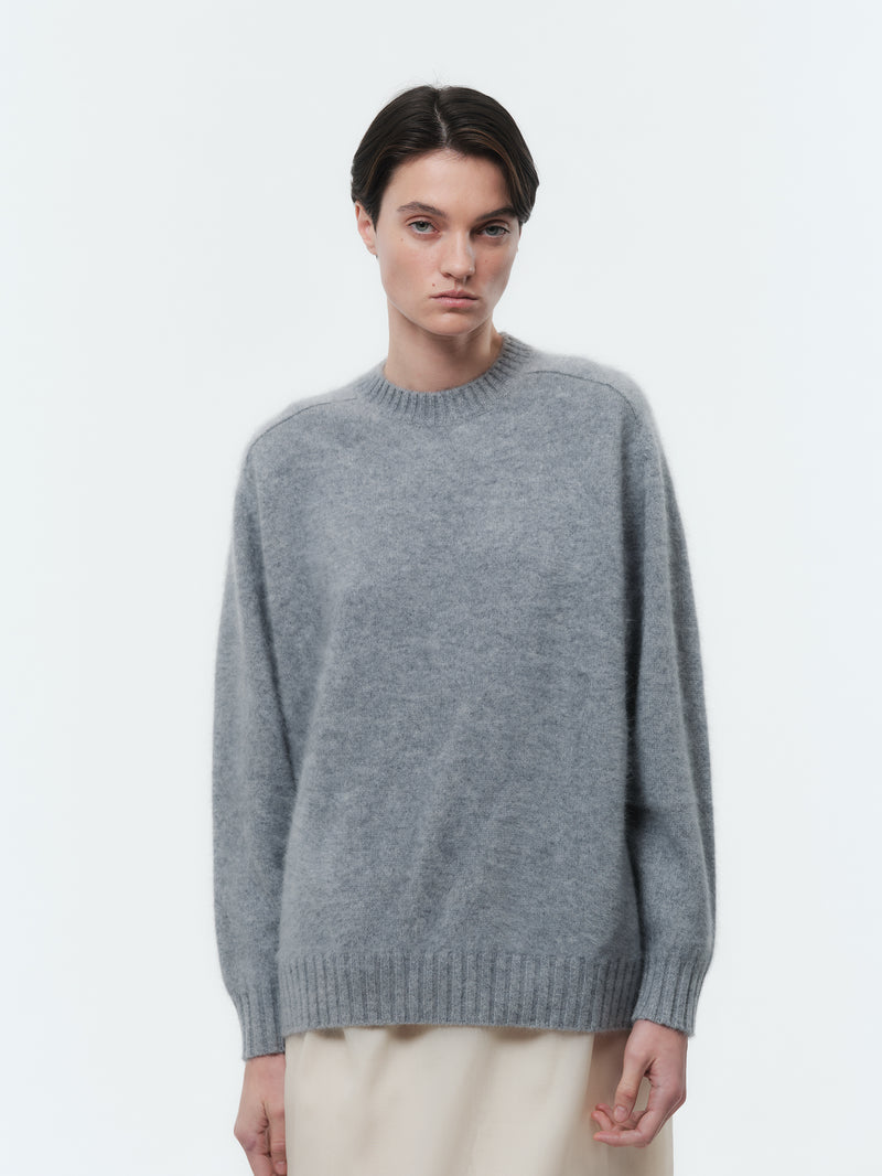 Crew-neck jumper in brushed cashmere