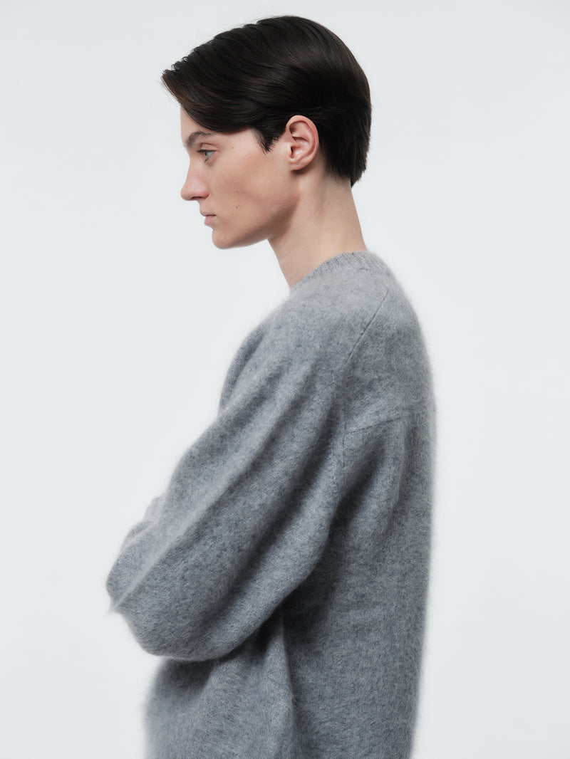 Crew-neck jumper in brushed cashmere