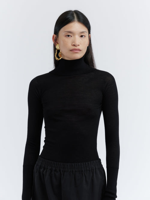 Turtleneck jumper in feather merino