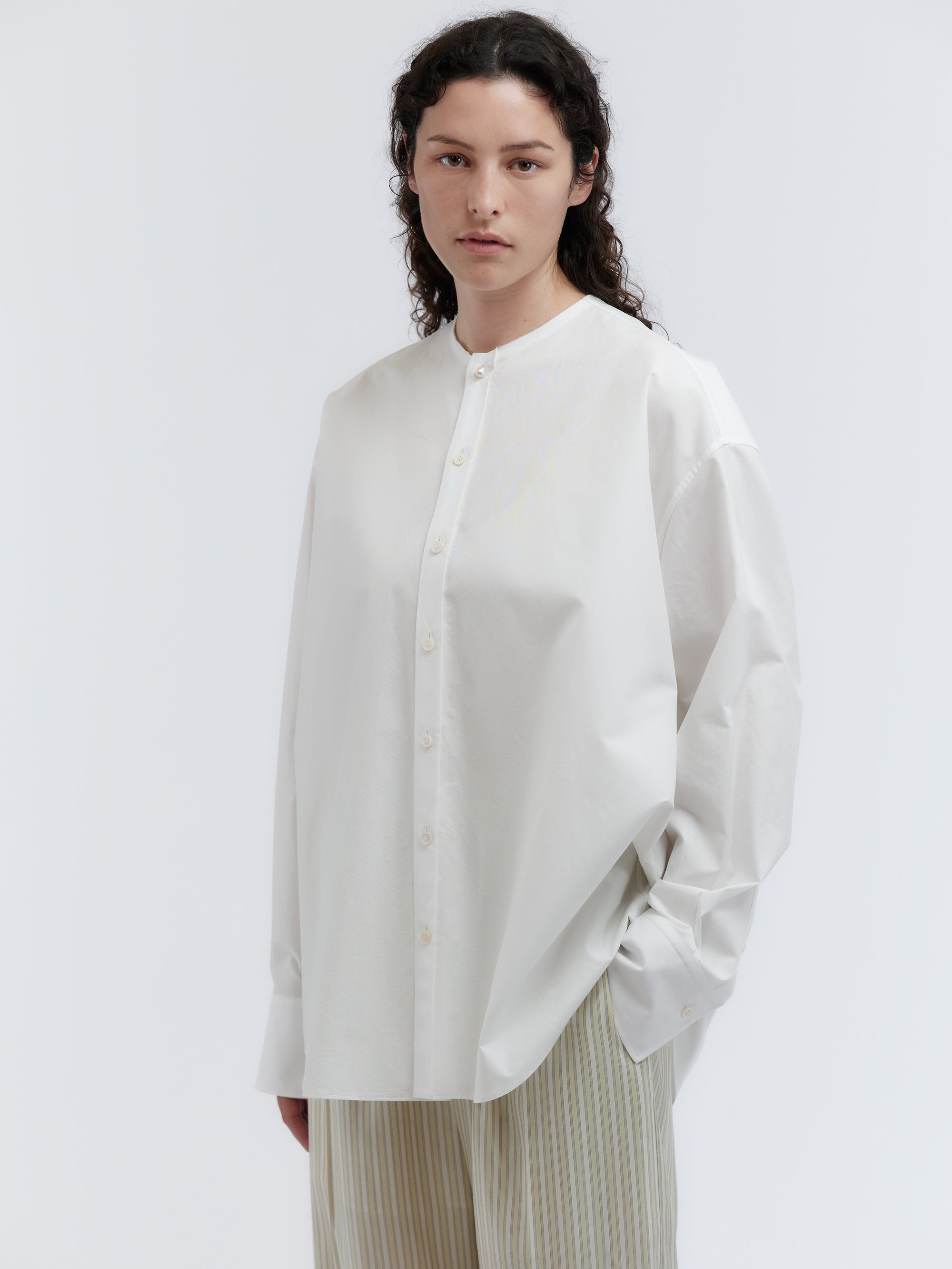 Chemise sans col en popeline de coton