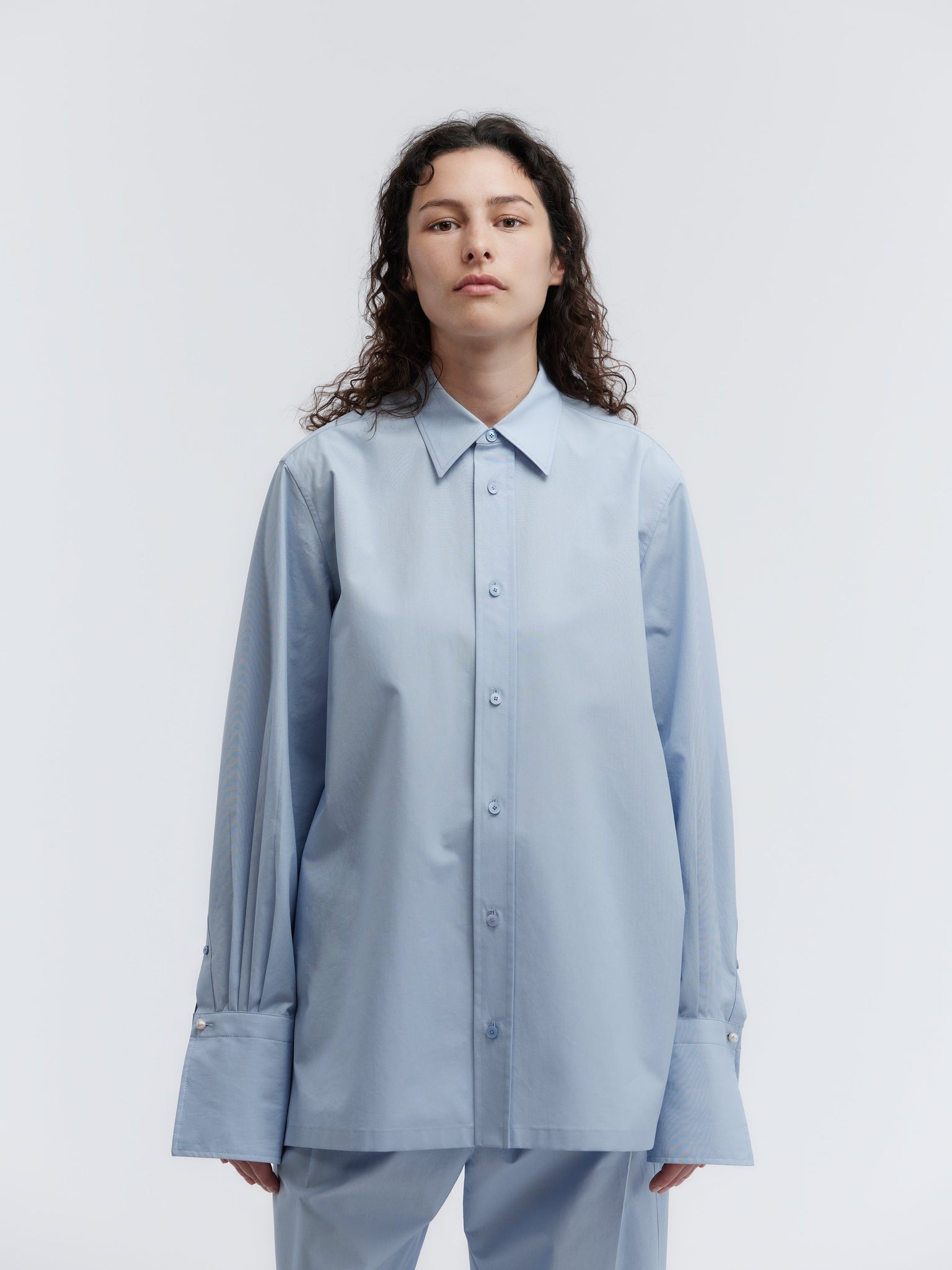 Long shirt in light cotton poplin