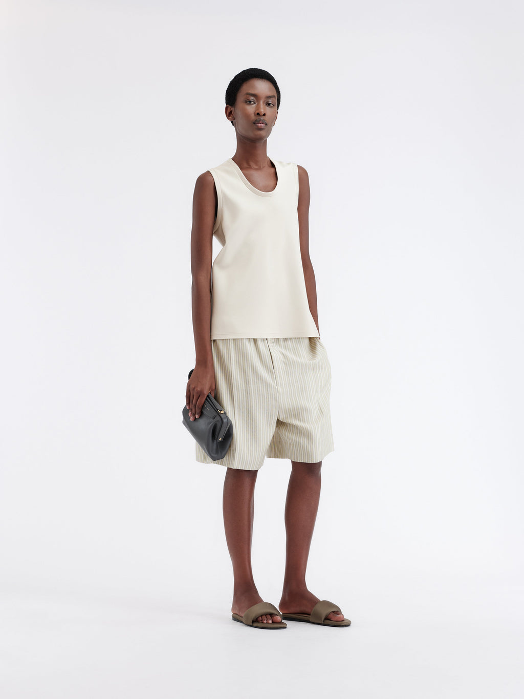 Short taille élastiquée en soie