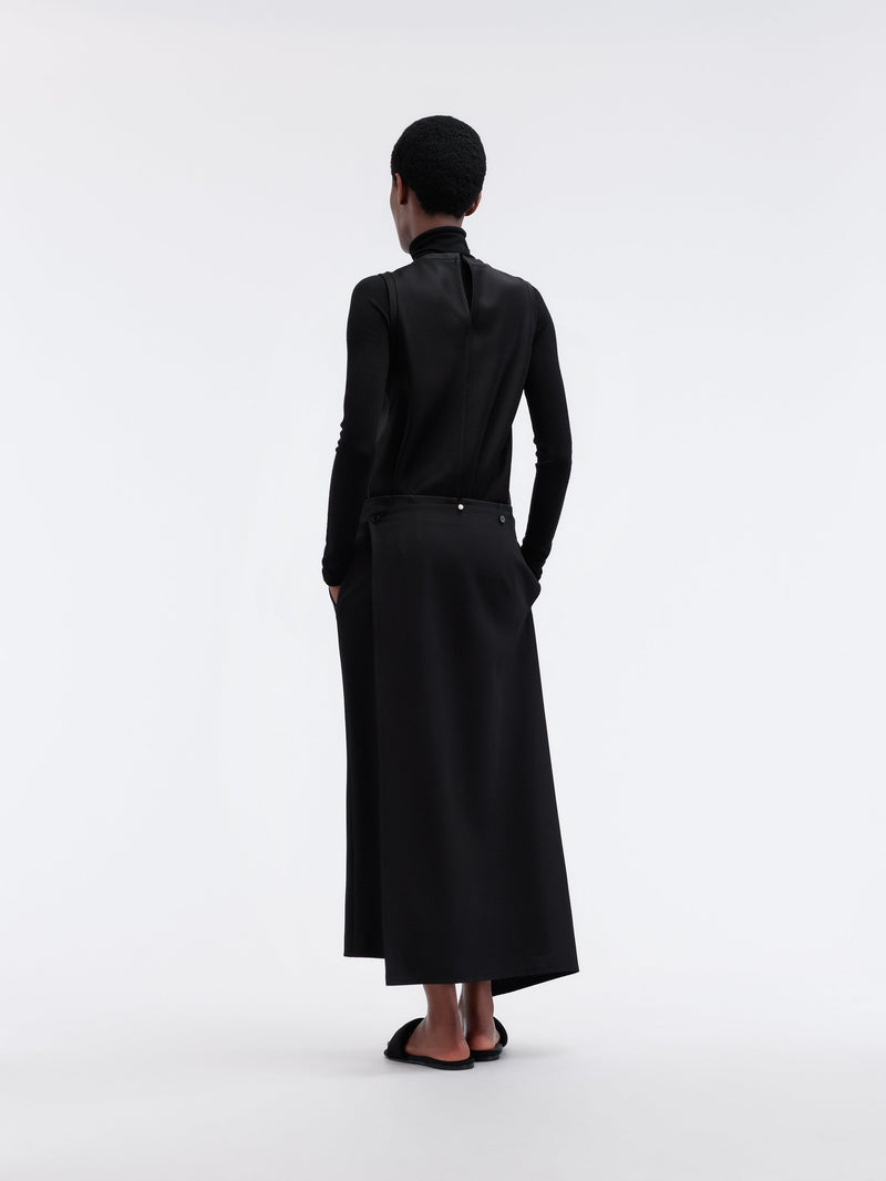 Layered skirt in double satin