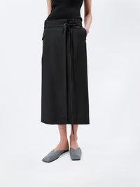 Wrap skirt in grain de poudre