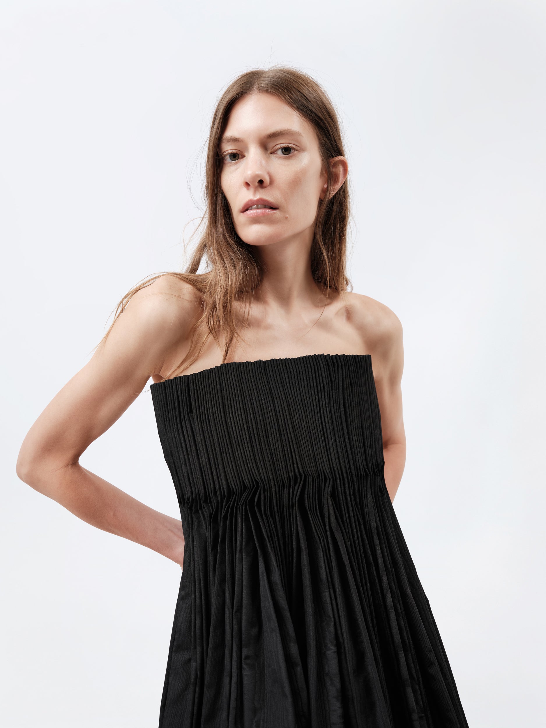 Pleated bustier in technical moire