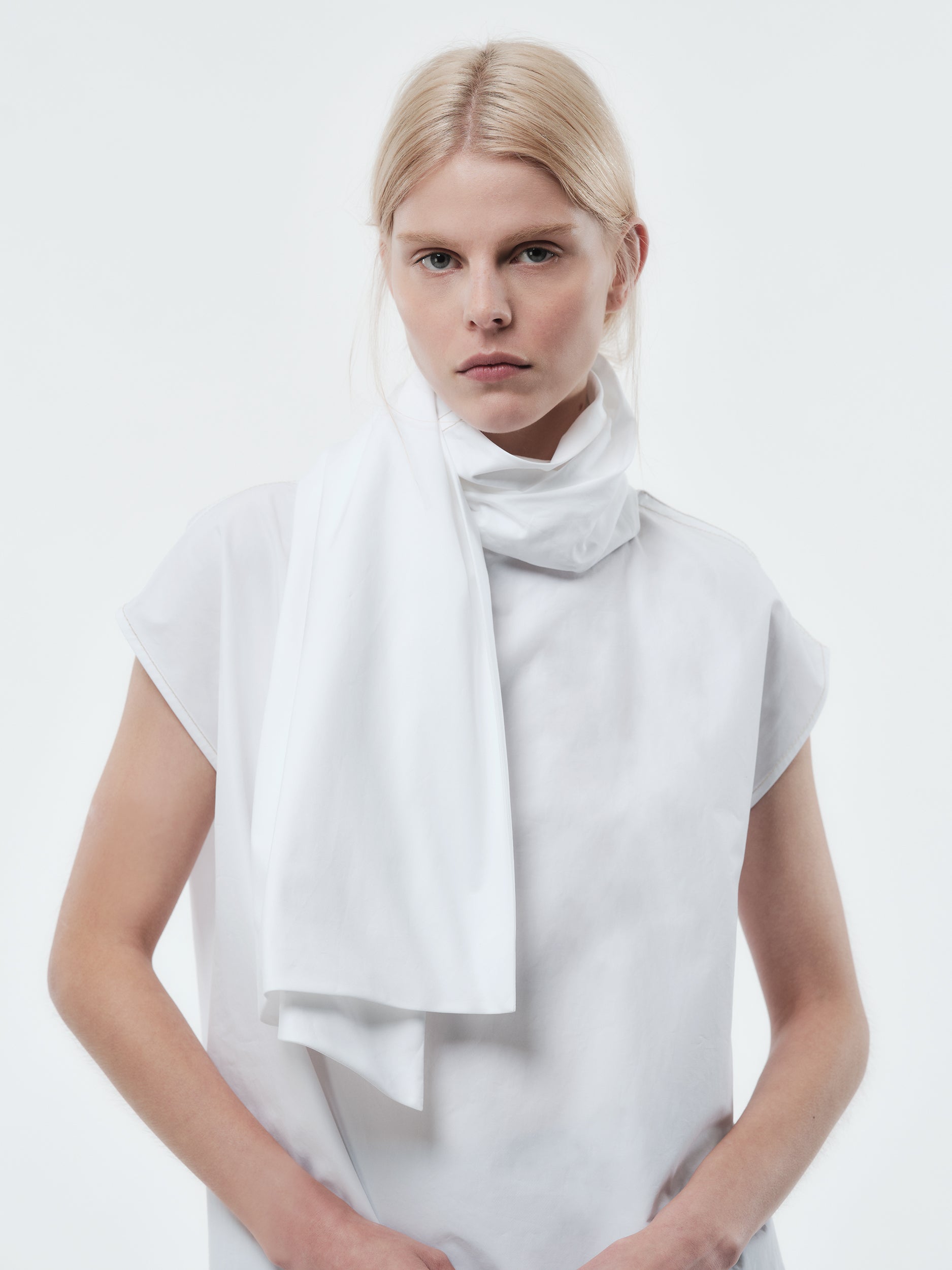Scarf top in heavy poplin