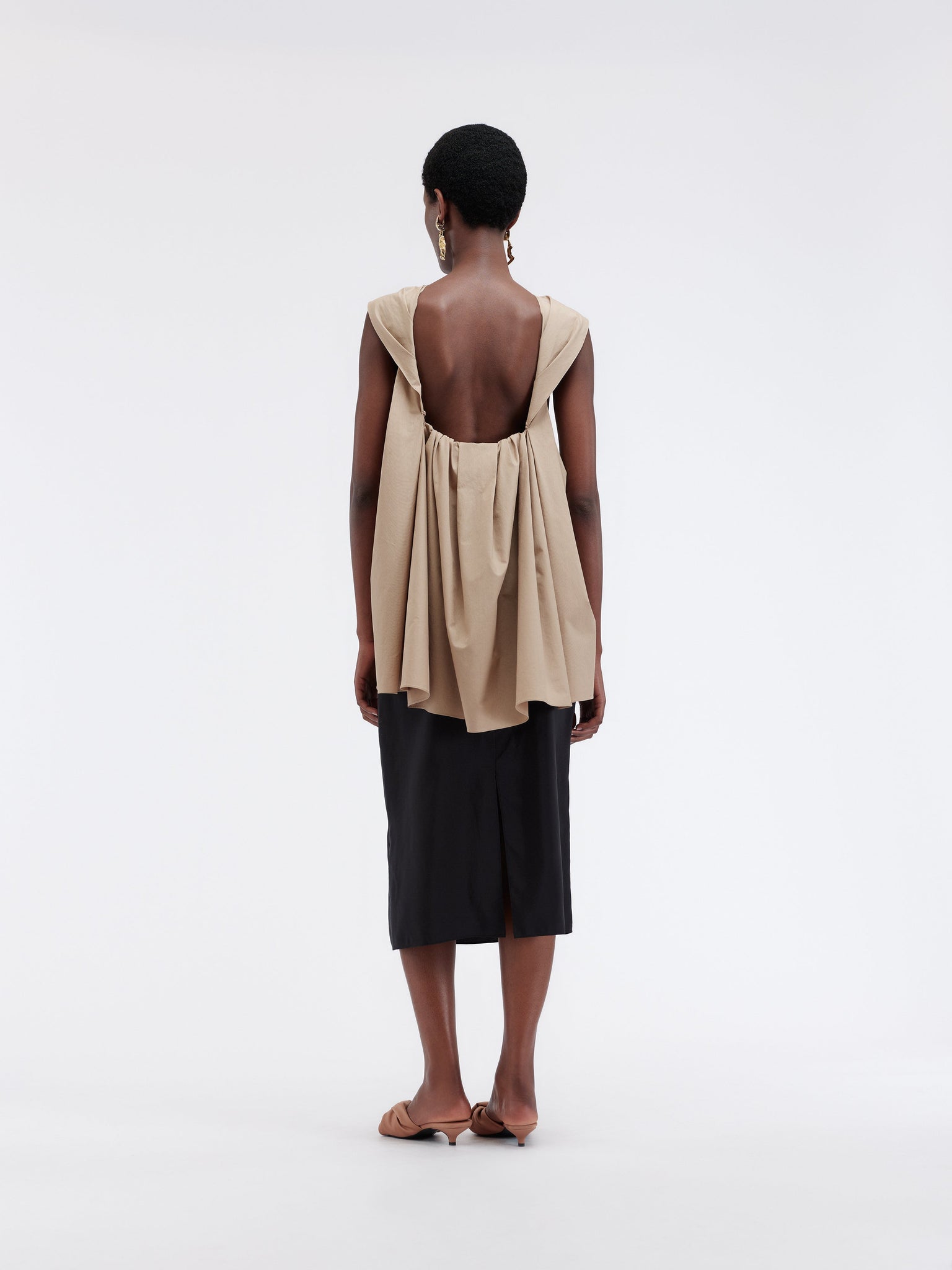 Draped back top in light cotton poplin