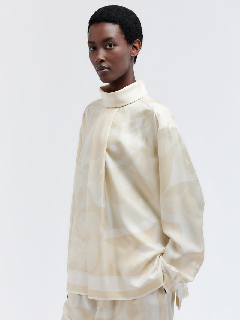 Blouse col montant en soie habotai