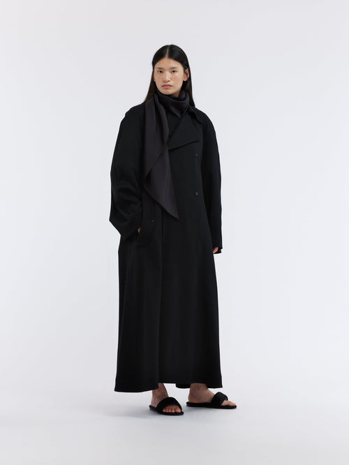 Scarf trench in crepe wool