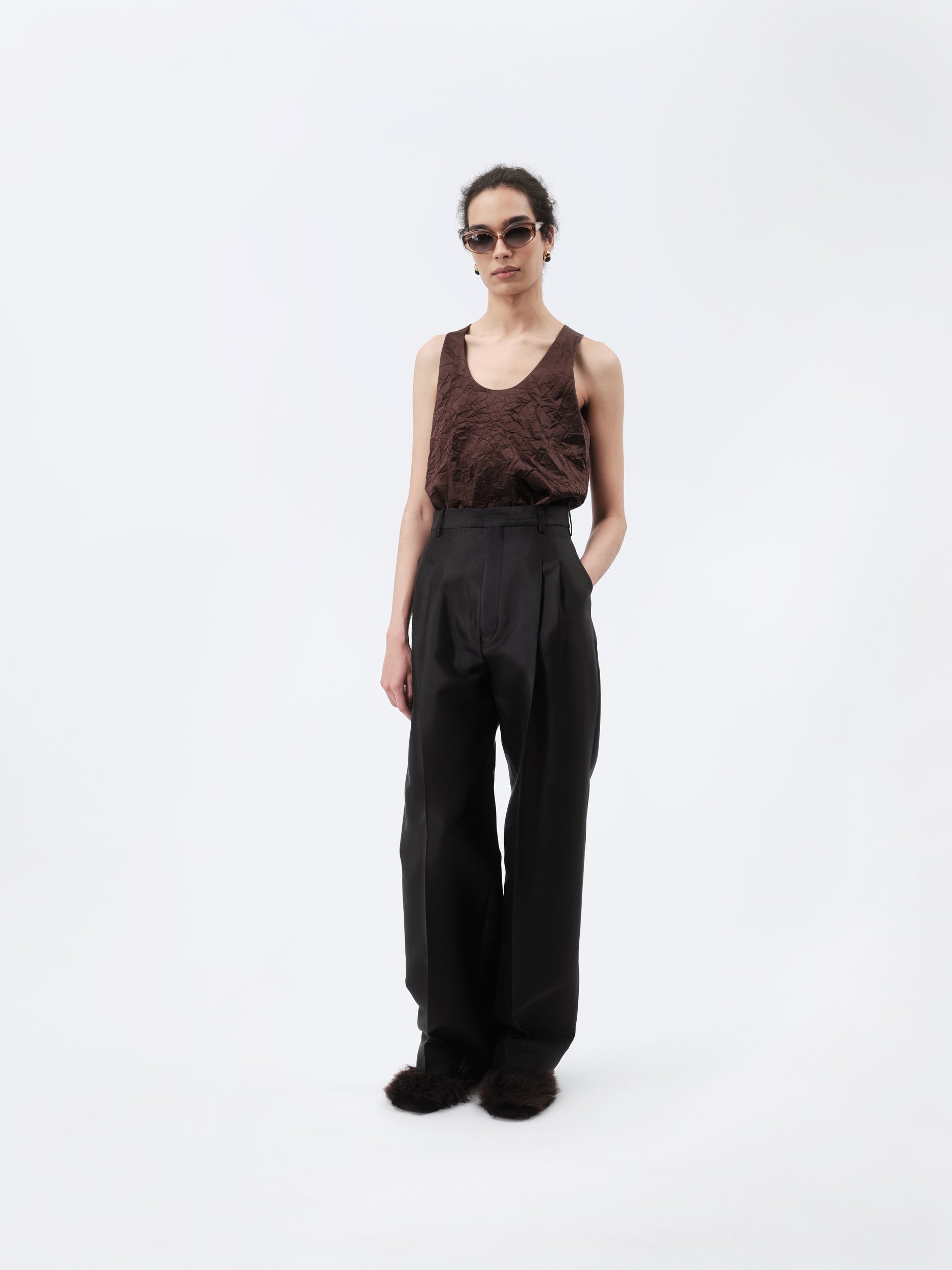 Double pleat trousers in silk wool couture