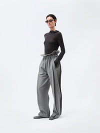 Drop neck jumper in feather merino