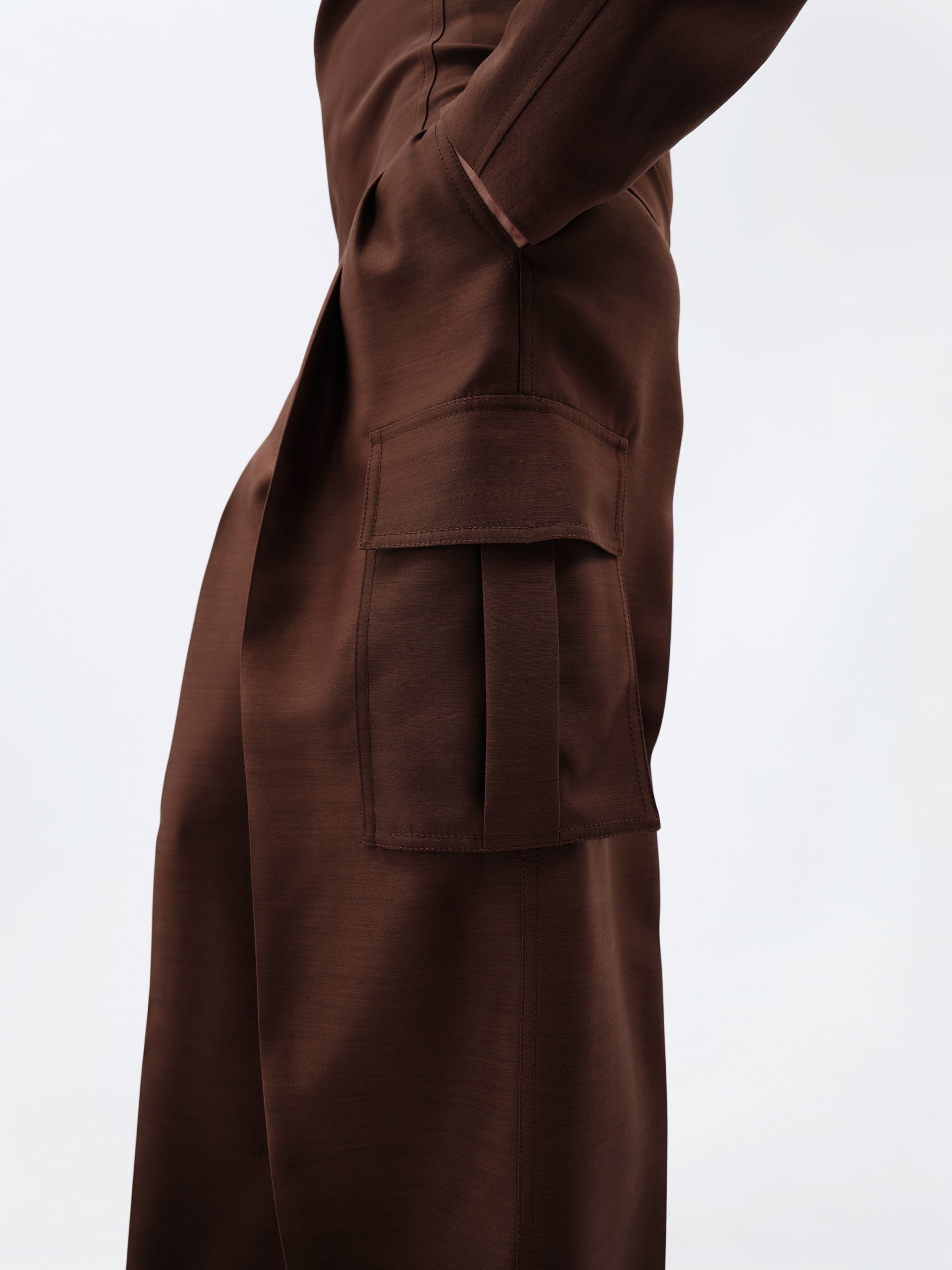 Pantalon cargo en toile de soie et laine