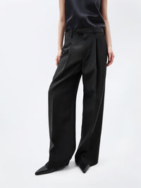 Pantalon à plis en toile de soie et laine