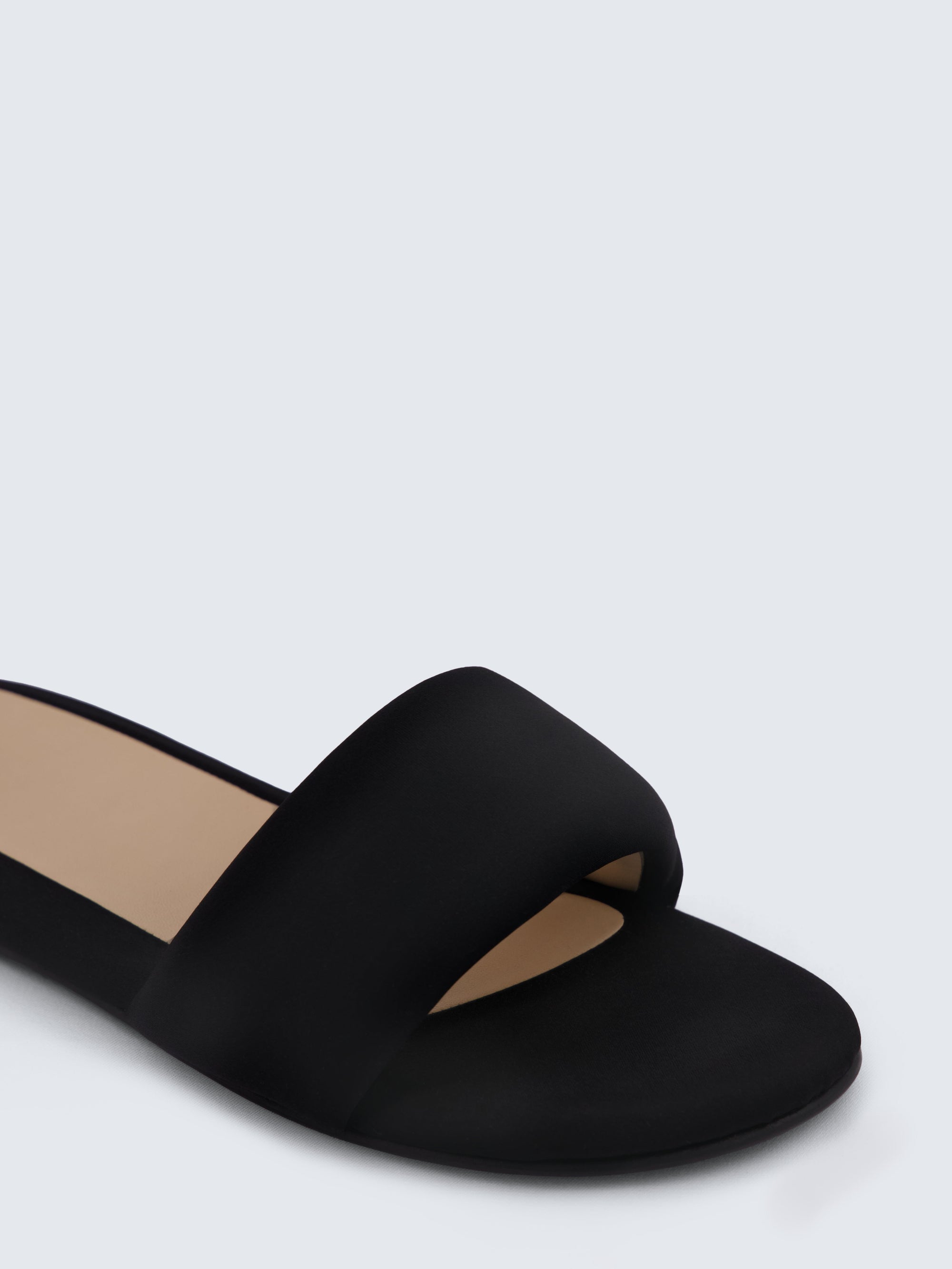 Garnier padded slides in satin fabric